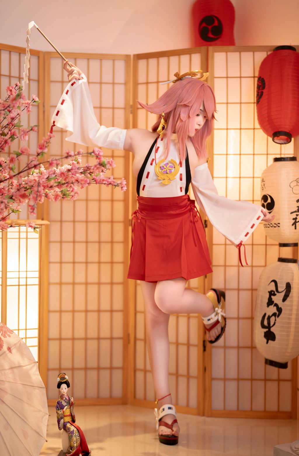 CoserBangni邦尼 八重神子 99 photos
