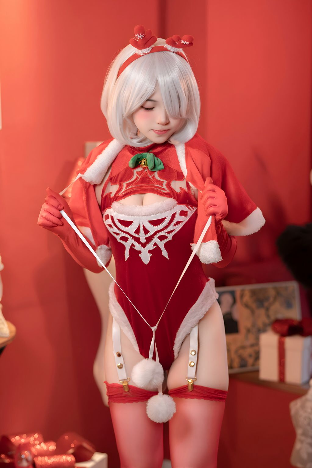 CoserBangni邦尼 圣诞尼尔 红裙御姐 132 photos - 30