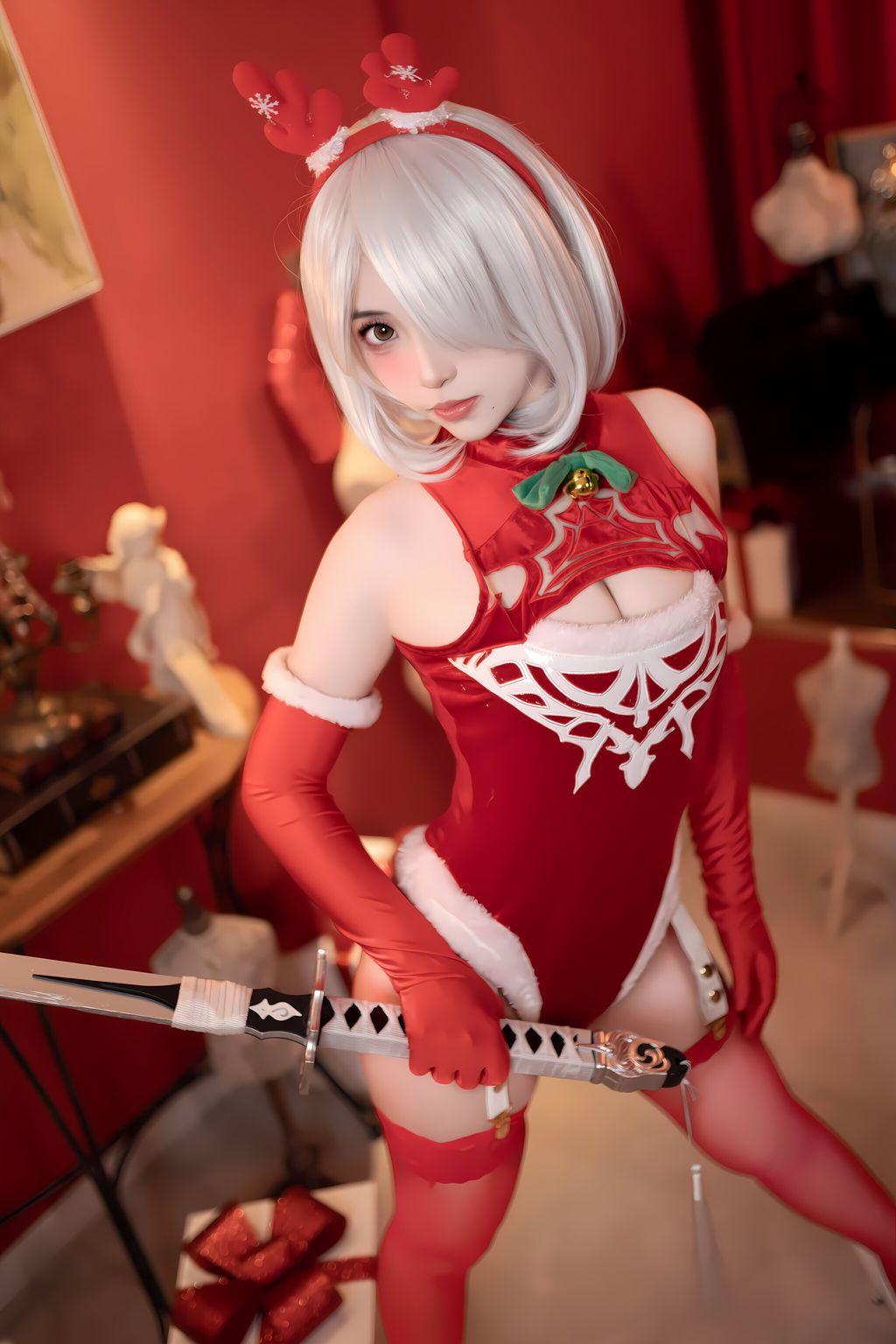 CoserBangni邦尼 圣诞尼尔 红裙御姐 132 photos - 47