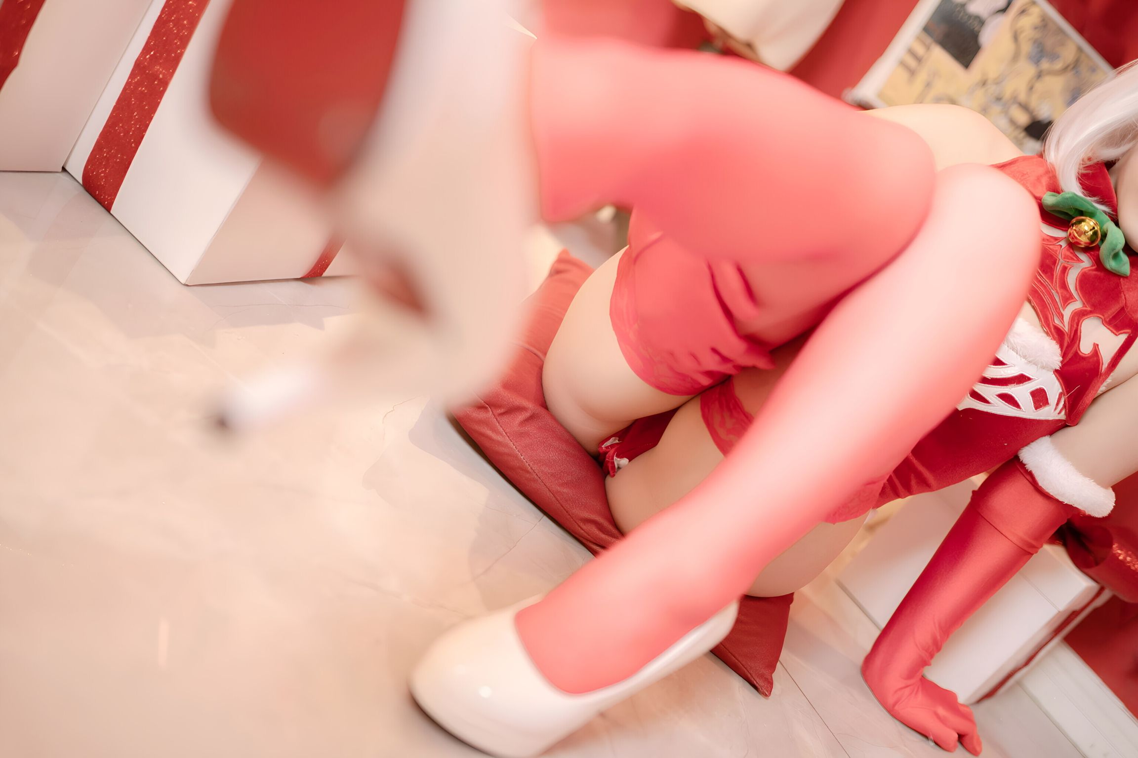 CoserBangni邦尼 圣诞尼尔 红裙御姐 132 photos - 68