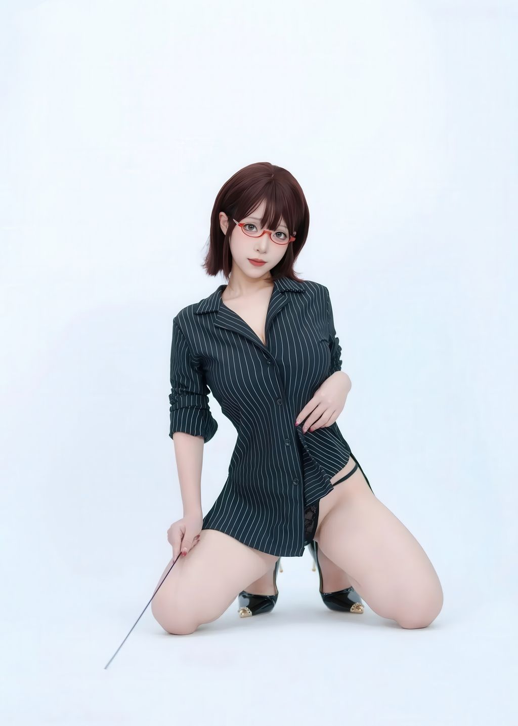 CoserBangni邦尼 女秘书 67 photos - 31
