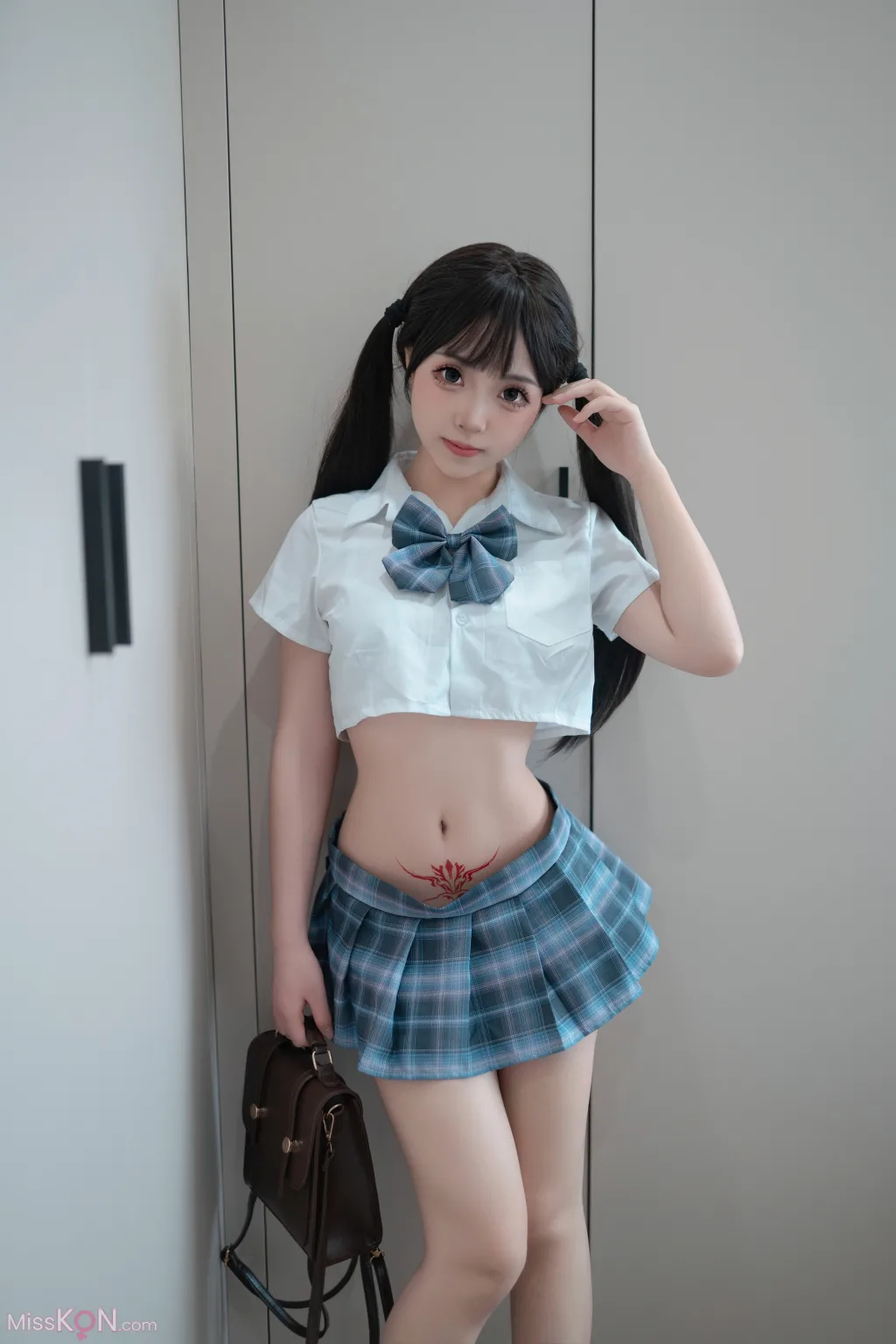 CoserBangni邦尼 家有妹妹 67 photos - 12