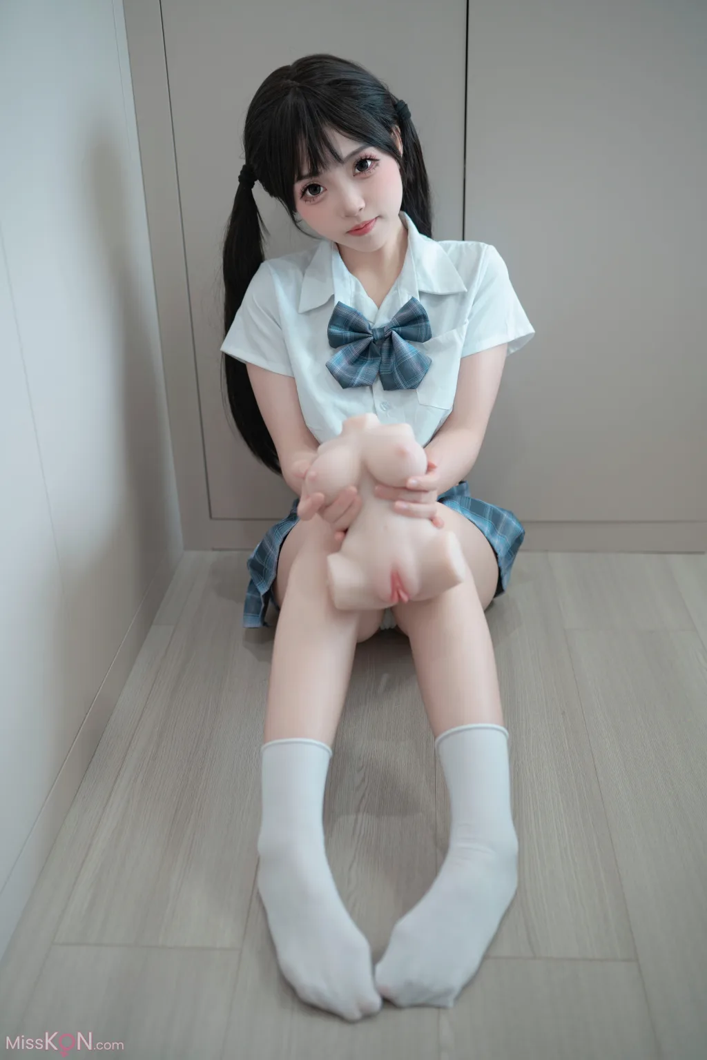 CoserBangni邦尼 家有妹妹 67 photos - 54