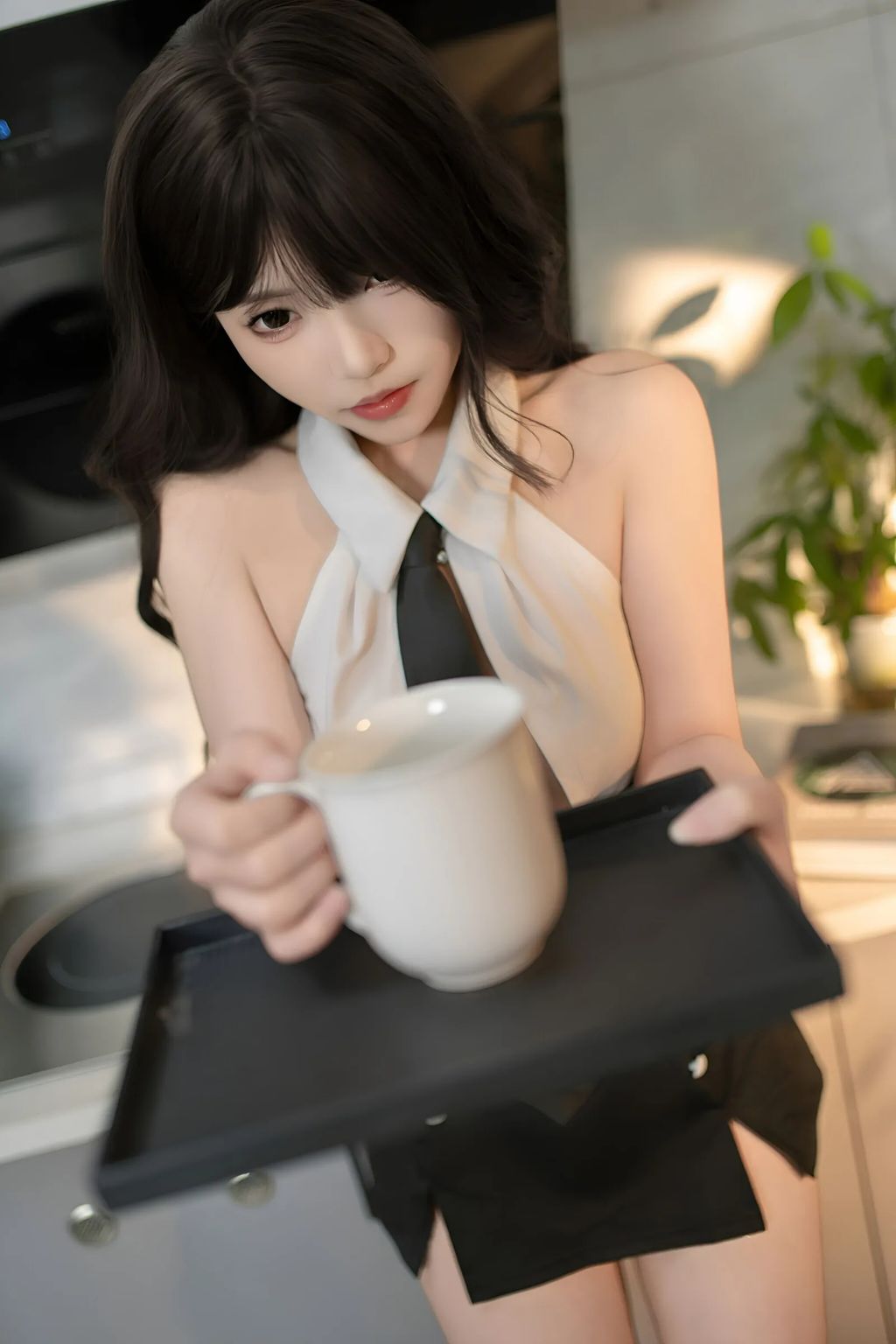 CoserBangni邦尼 小职员 81 photos - 16