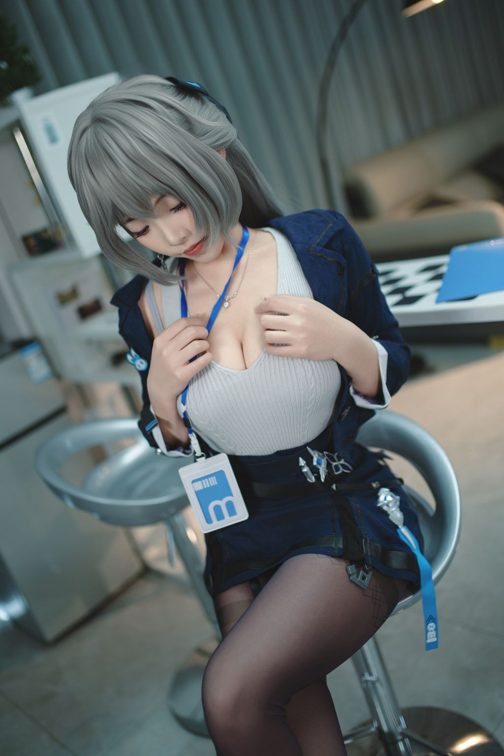 CoserBangni邦尼 布洛妮娅 崩坏 92 photos  7 videos - 65
