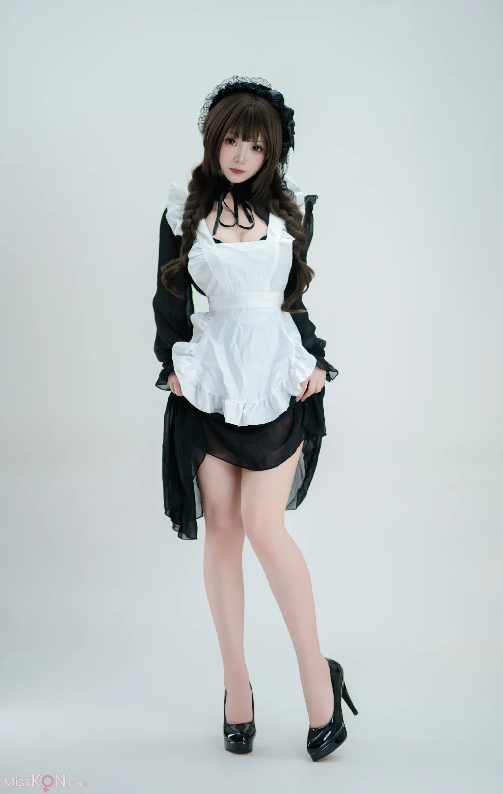CoserBangni邦尼 枪械女仆 68 photos  6 videos - 2