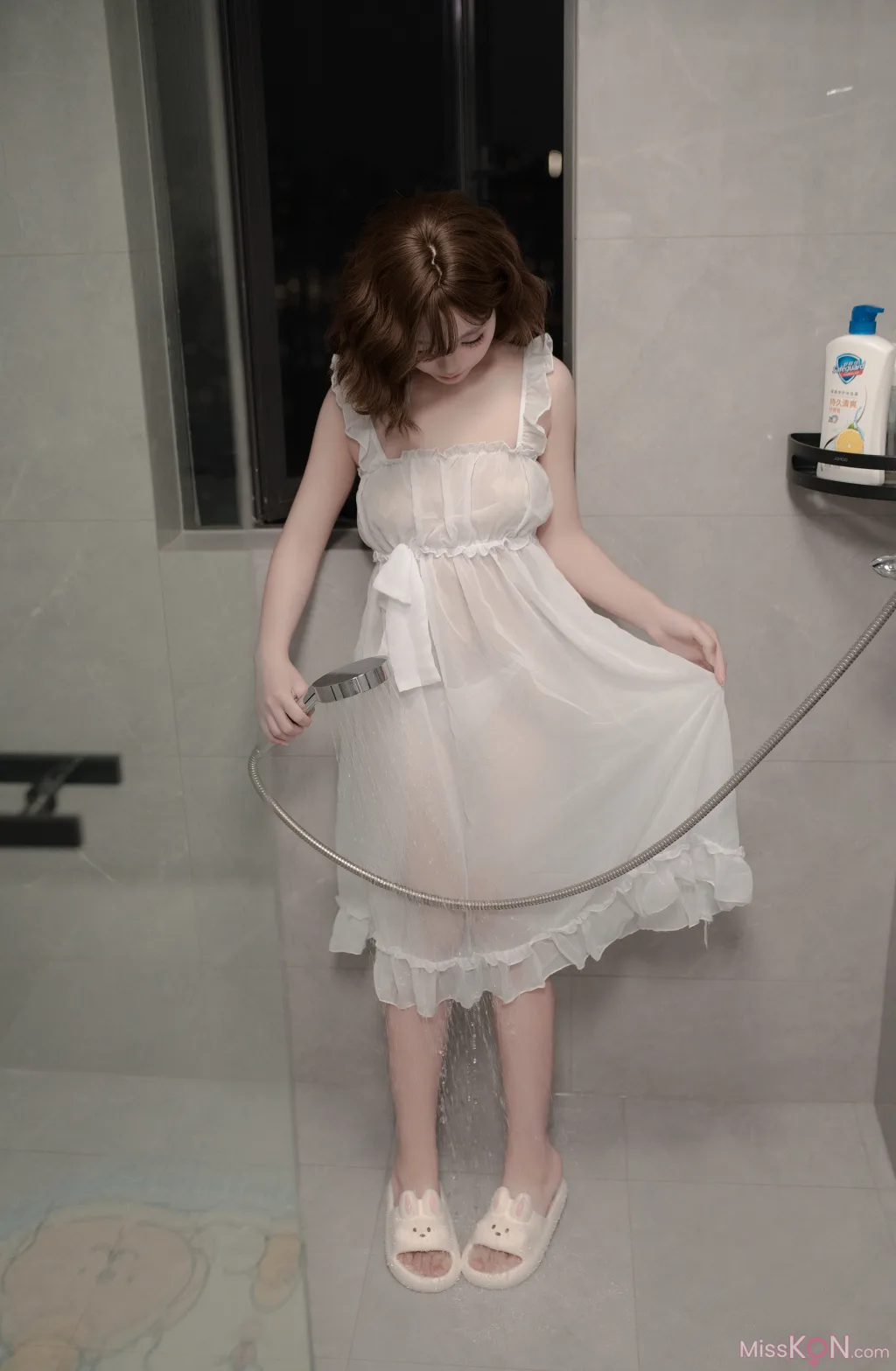 CoserBangni邦尼 湿身 84 photos - 24