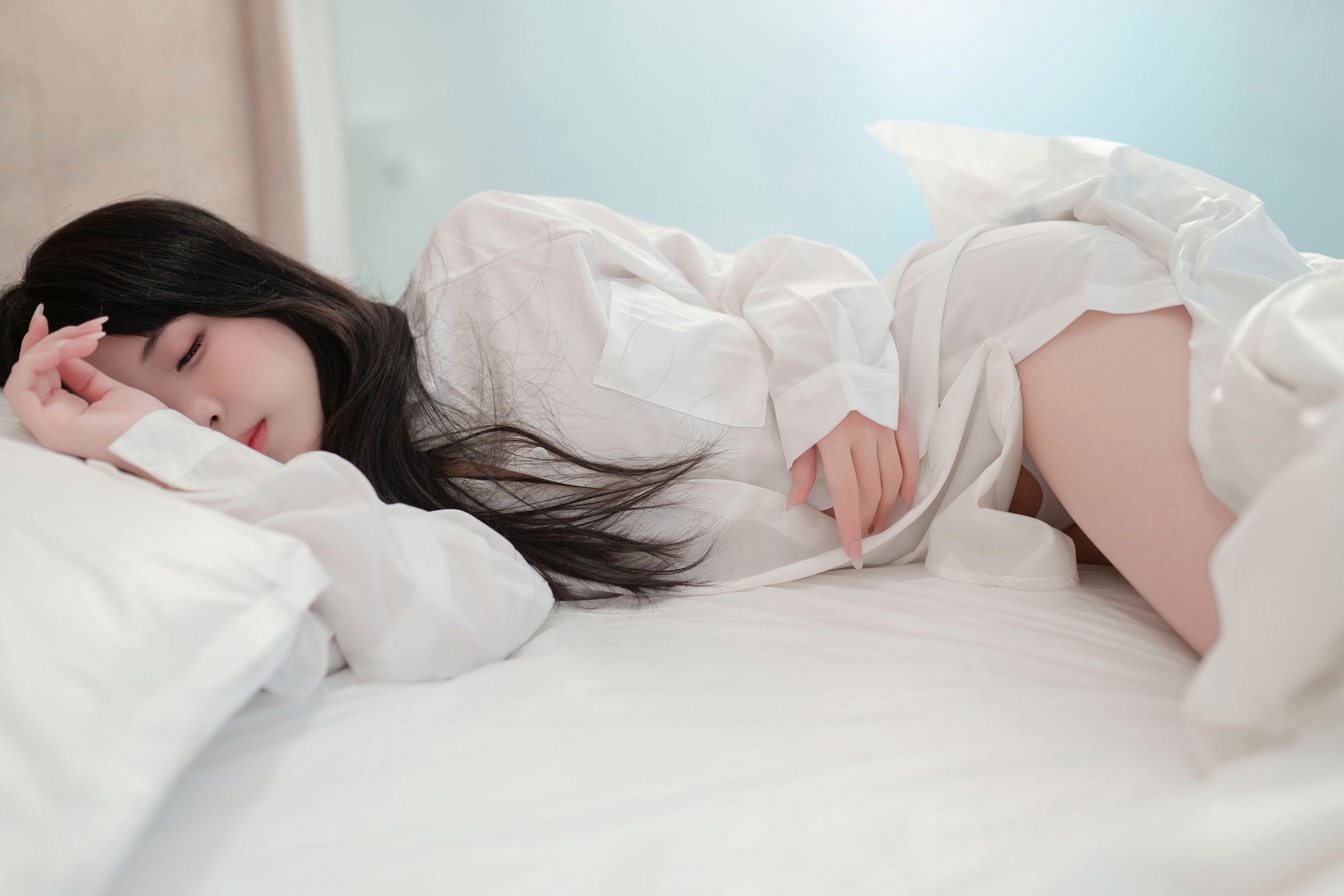 CoserBangni邦尼 男友衬衣 99 photos