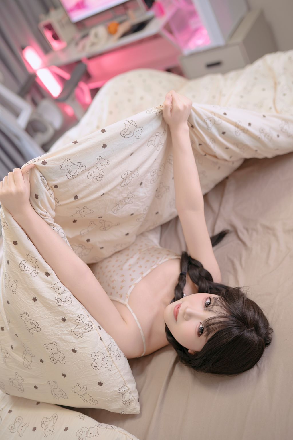 CoserBangni邦尼 粉红清晨 80 photos - 54