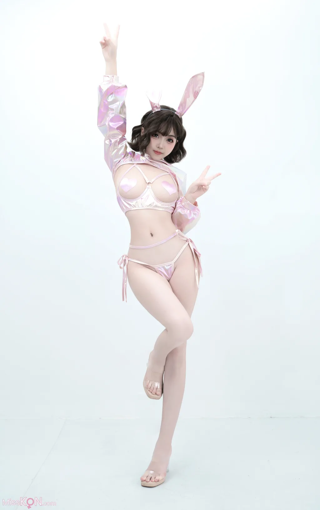 CoserBangni邦尼 粉色兔兔 102 photos - 32