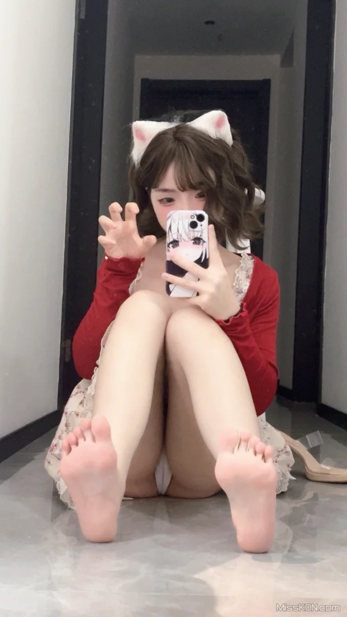 CoserBangni邦尼 限定女友 40 photos  11 videos - 24