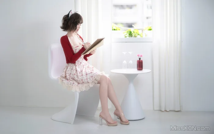 CoserBangni邦尼 限定女友 40 photos  11 videos - 37