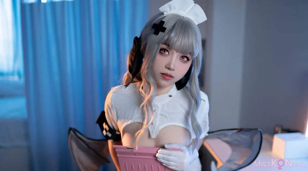 CoserBangni邦尼 魅魔护士 92 photos - 14