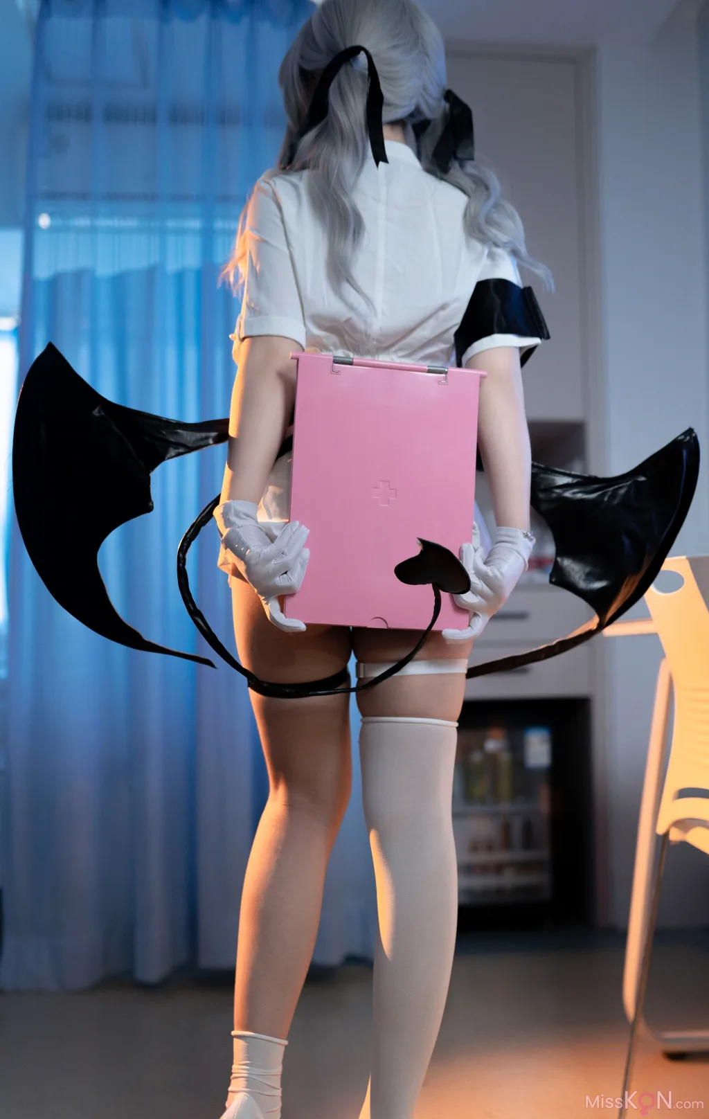 CoserBangni邦尼 魅魔护士 92 photos - 15