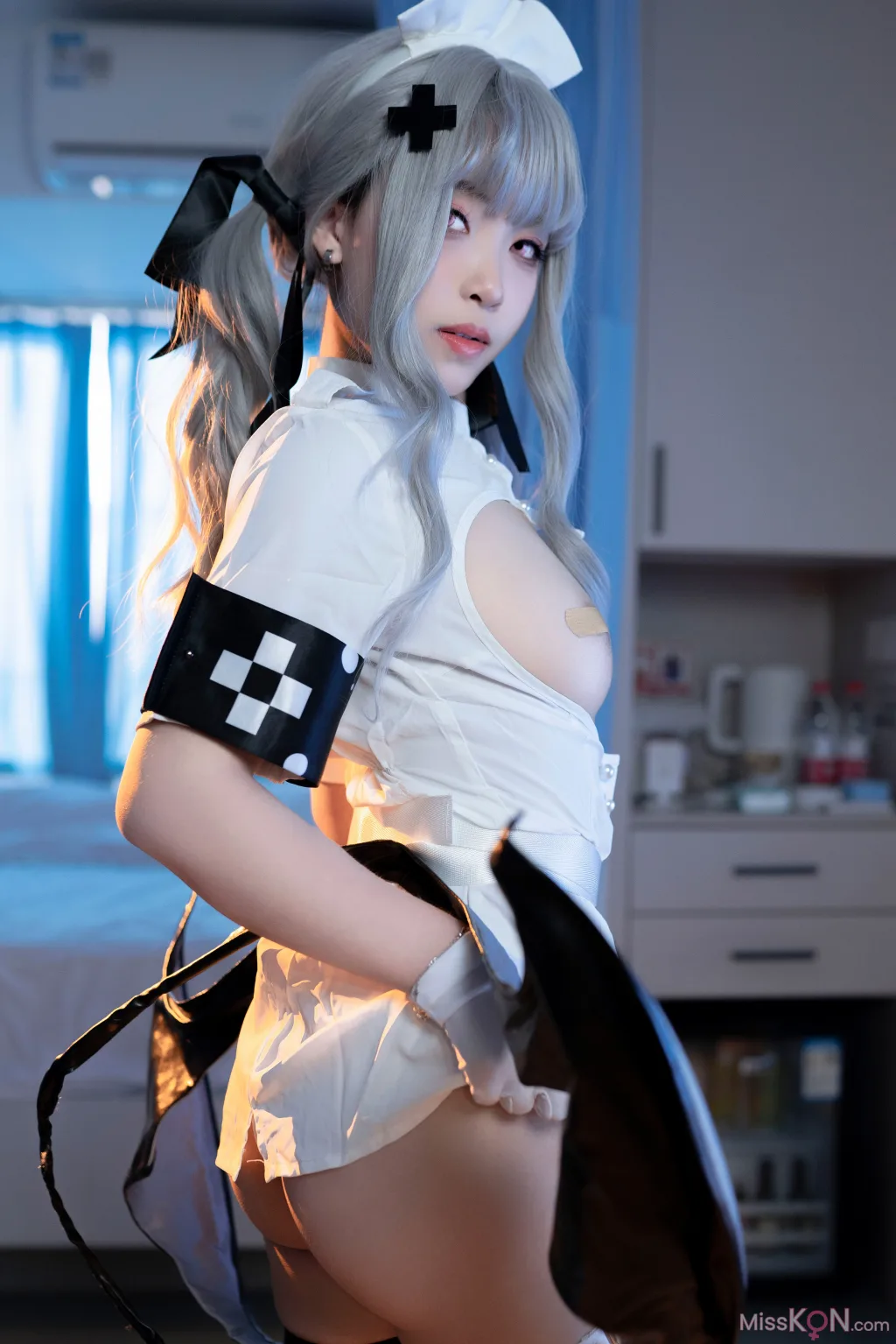 CoserBangni邦尼 魅魔护士 92 photos - 80