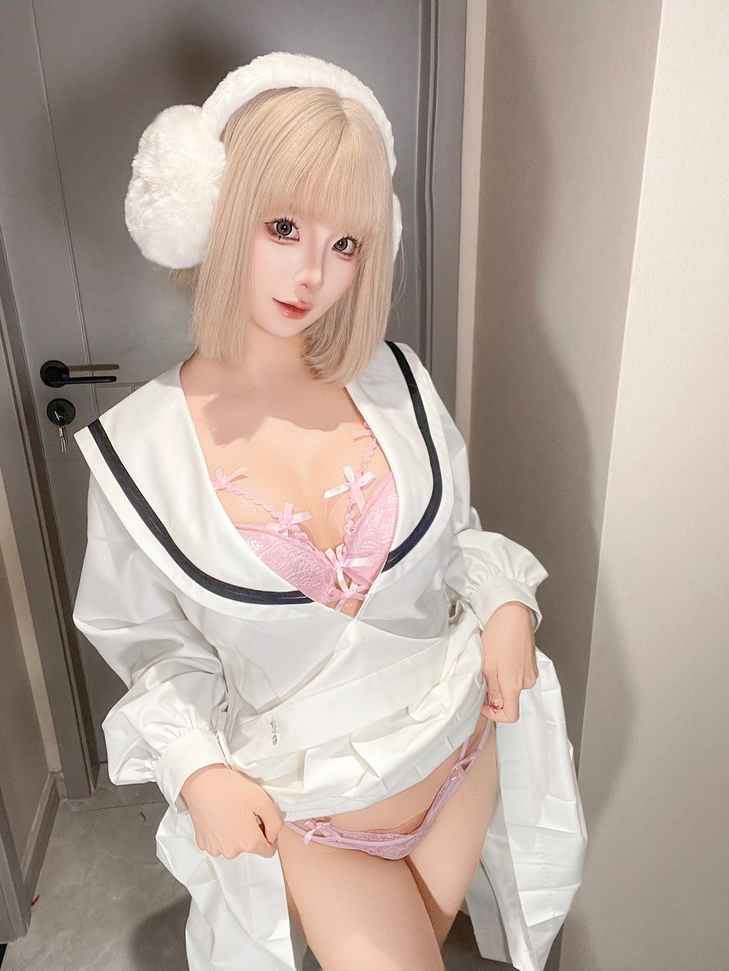 Coser蠢沫沫 chunmomo 六月自拍合集本 134 photos  2 videos - 38