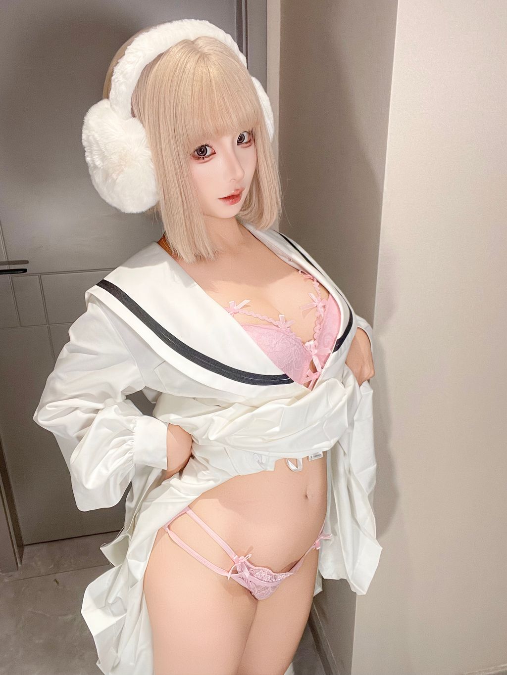 Coser蠢沫沫 chunmomo 六月自拍合集本 134 photos  2 videos - 42