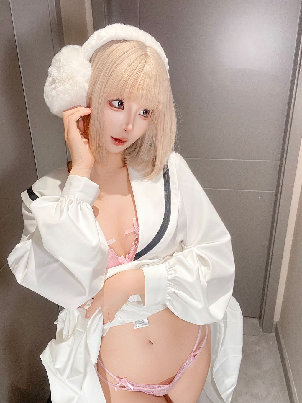 Coser蠢沫沫 chunmomo 六月自拍合集本 134 photos  2 videos - 45