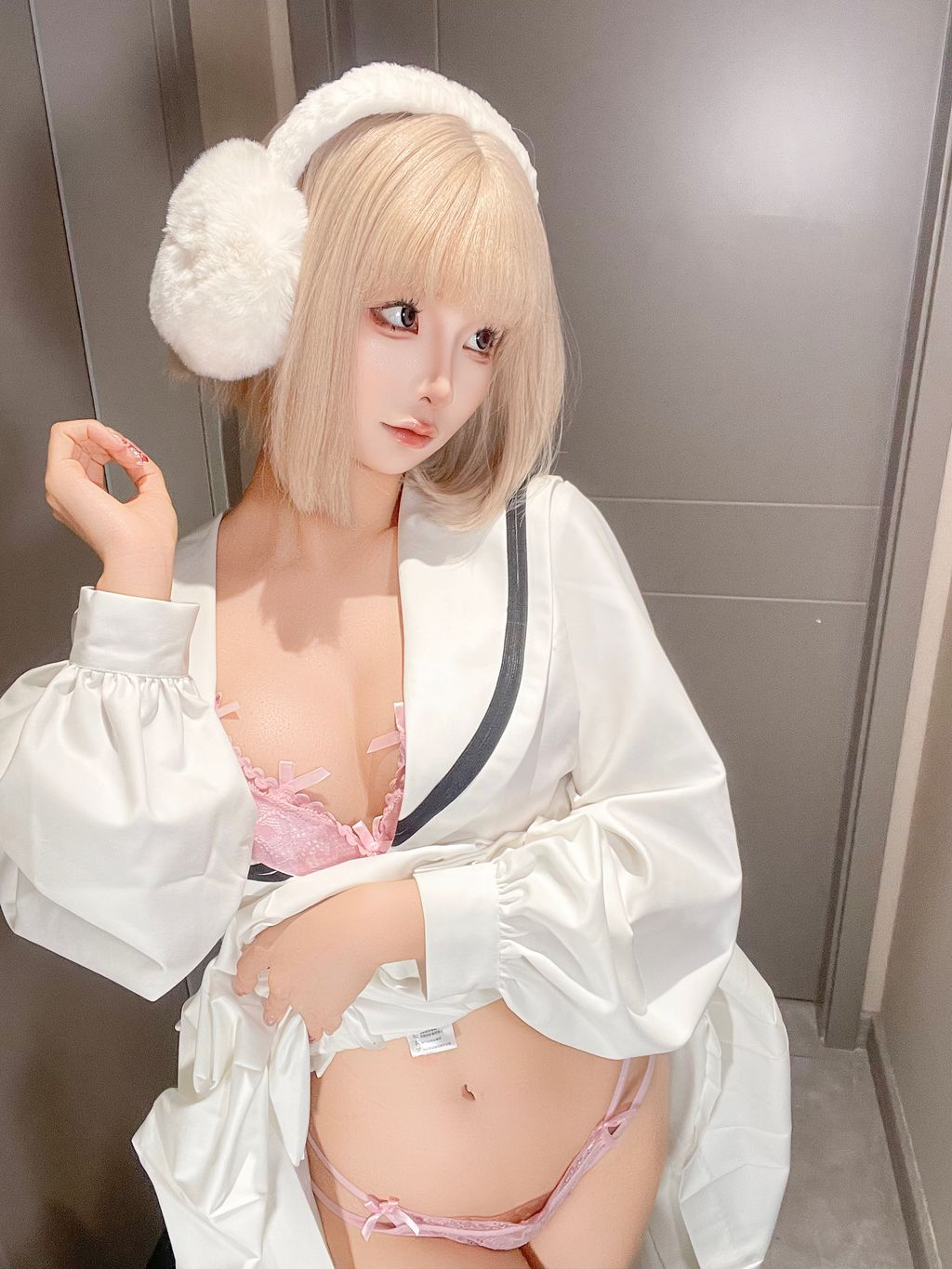Coser蠢沫沫 chunmomo 六月自拍合集本 134 photos  2 videos - 47