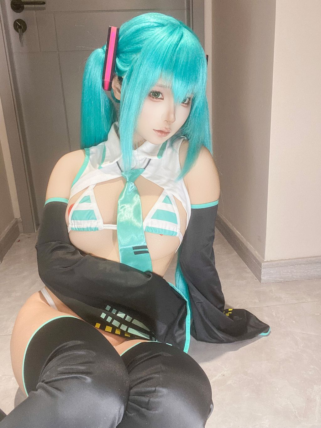 Coser蠢沫沫 chunmomo 六月自拍合集本 134 photos  2 videos - 109