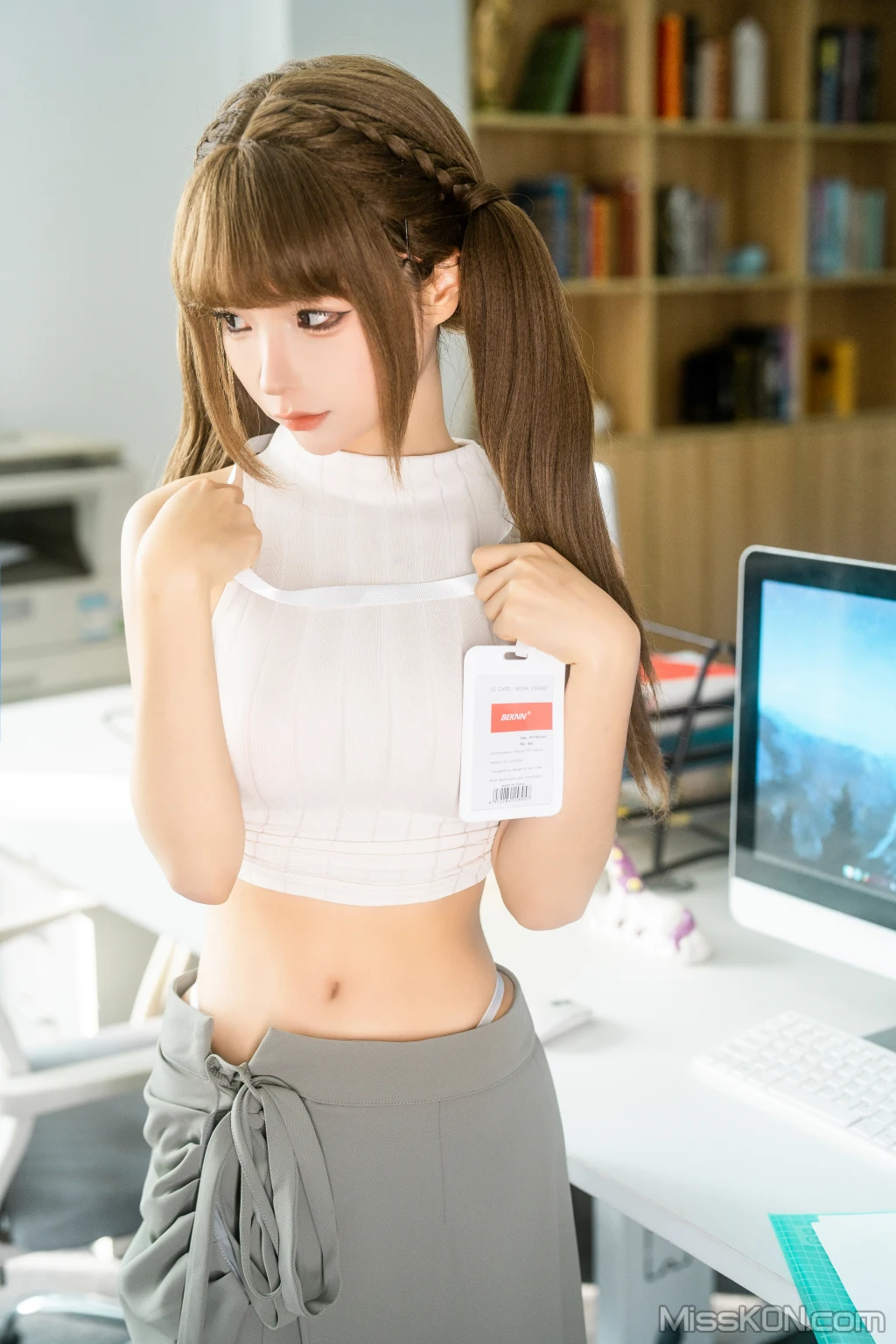 Coser蠢沫沫 chunmomo 四月T3订阅工作时间 98 photos - 4