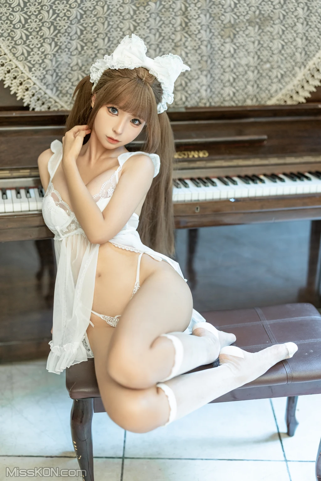 Coser蠢沫沫 chunmomo 小娇妻 47 photos - 39