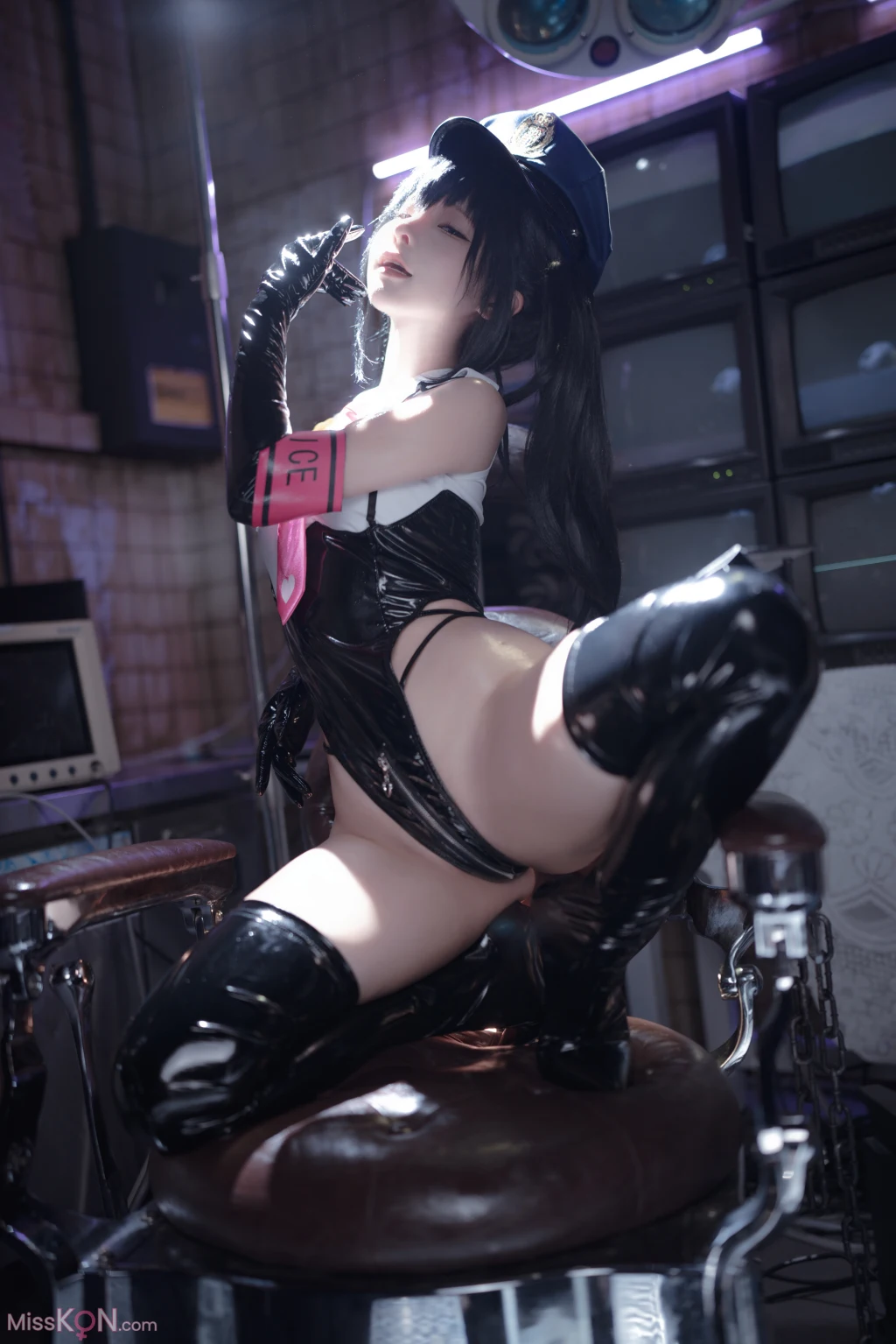 Coser蠢沫沫 chunmomo 沙希女警 147 photos - 26