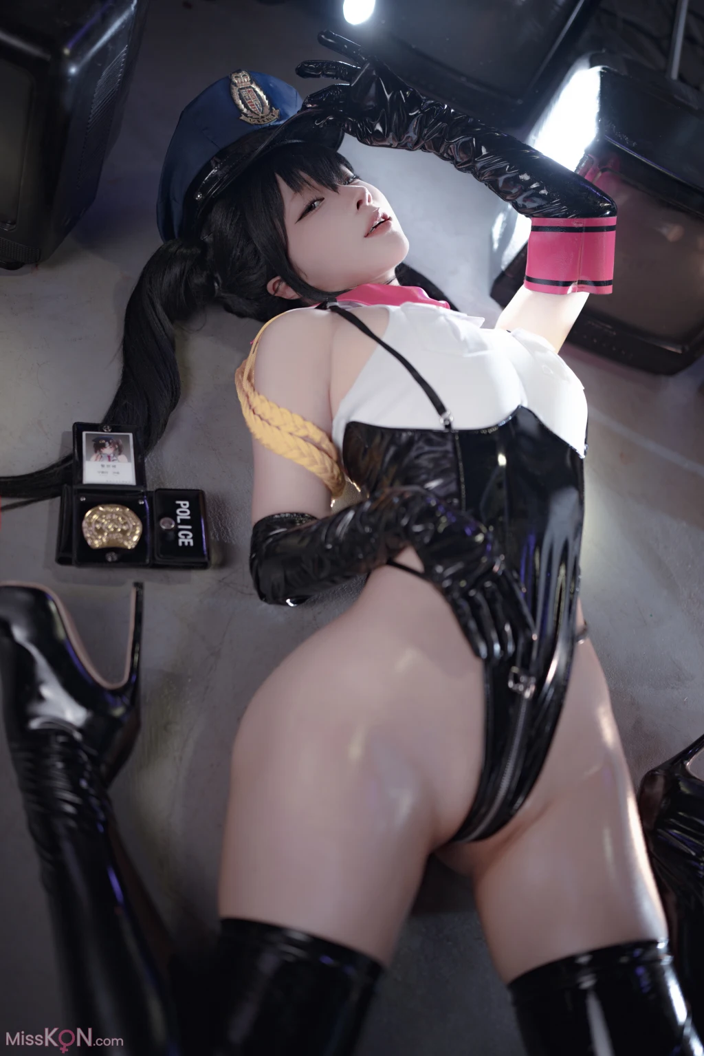 Coser蠢沫沫 chunmomo 沙希女警 147 photos - 47