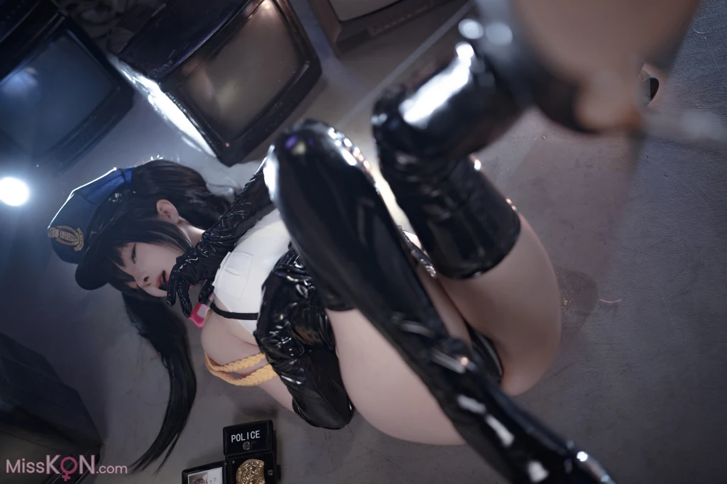 Coser蠢沫沫 chunmomo 沙希女警 147 photos - 54