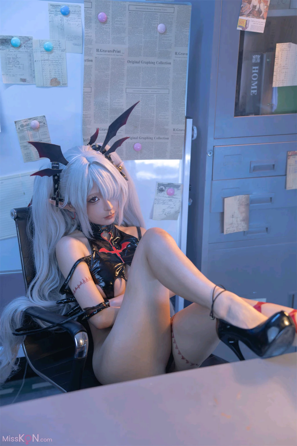 Coser蠢沫沫 chunmomo 碧蓝档案银镜伊织 190 photos - 15