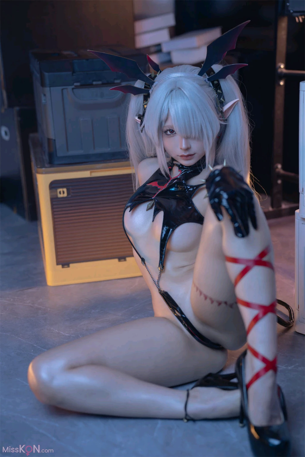 Coser蠢沫沫 chunmomo 碧蓝档案银镜伊织 190 photos - 119