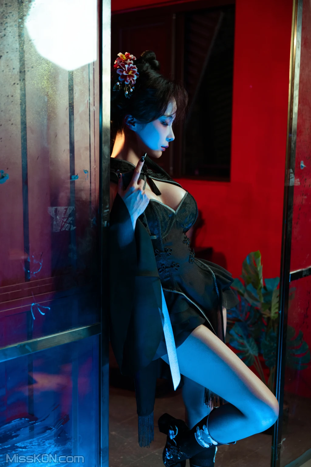 Coser蠢沫沫 chunmomo 蔻 少女后庭 64 photos - 64