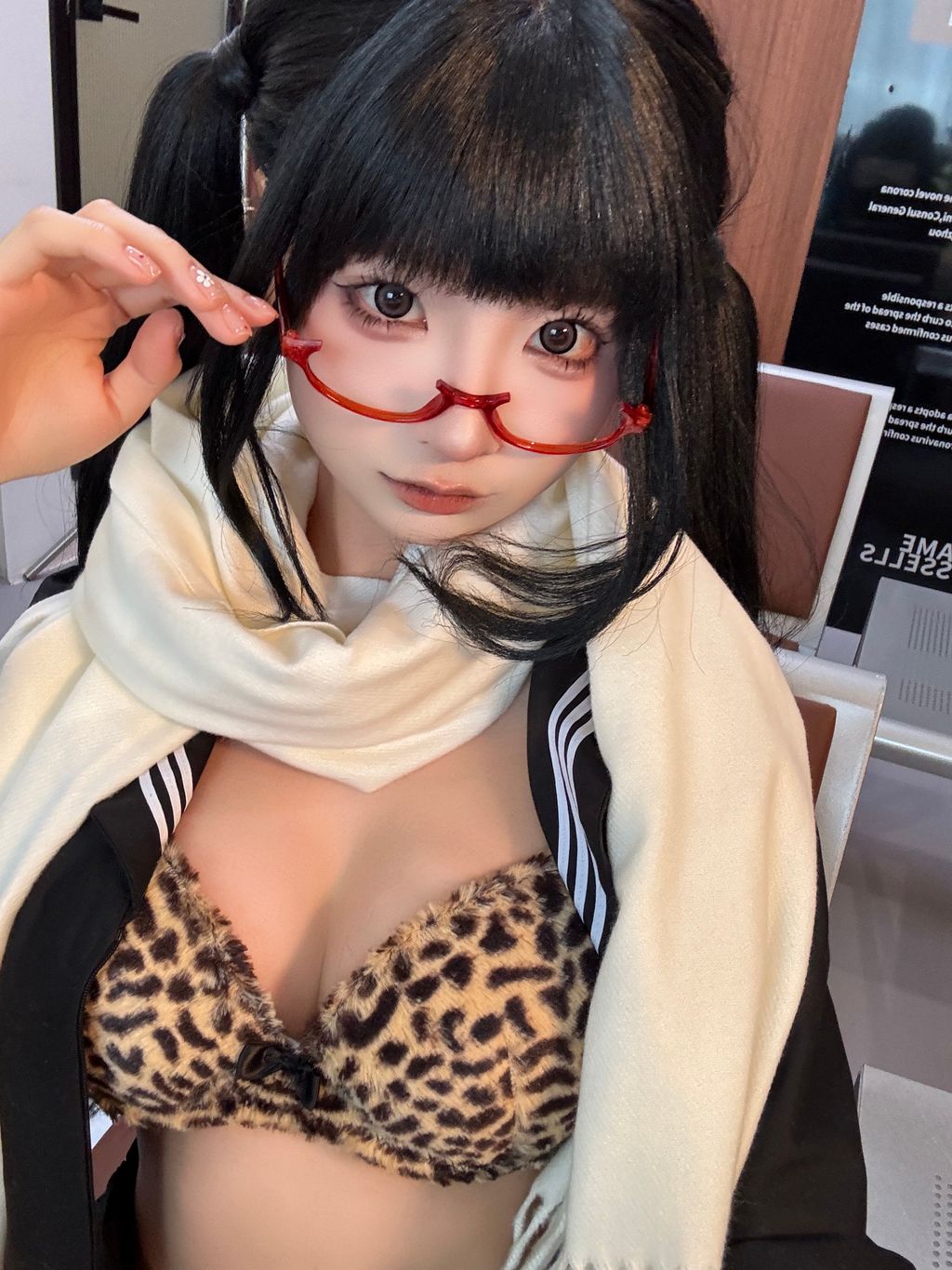 Coser蠢沫沫 chunmomo 黄推博主的秘密 B 143 photos - 101