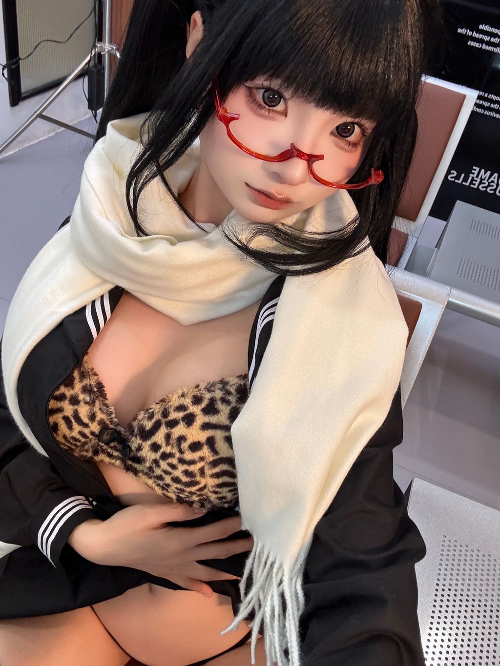 Coser蠢沫沫 chunmomo 黄推博主的秘密 B 143 photos - 104