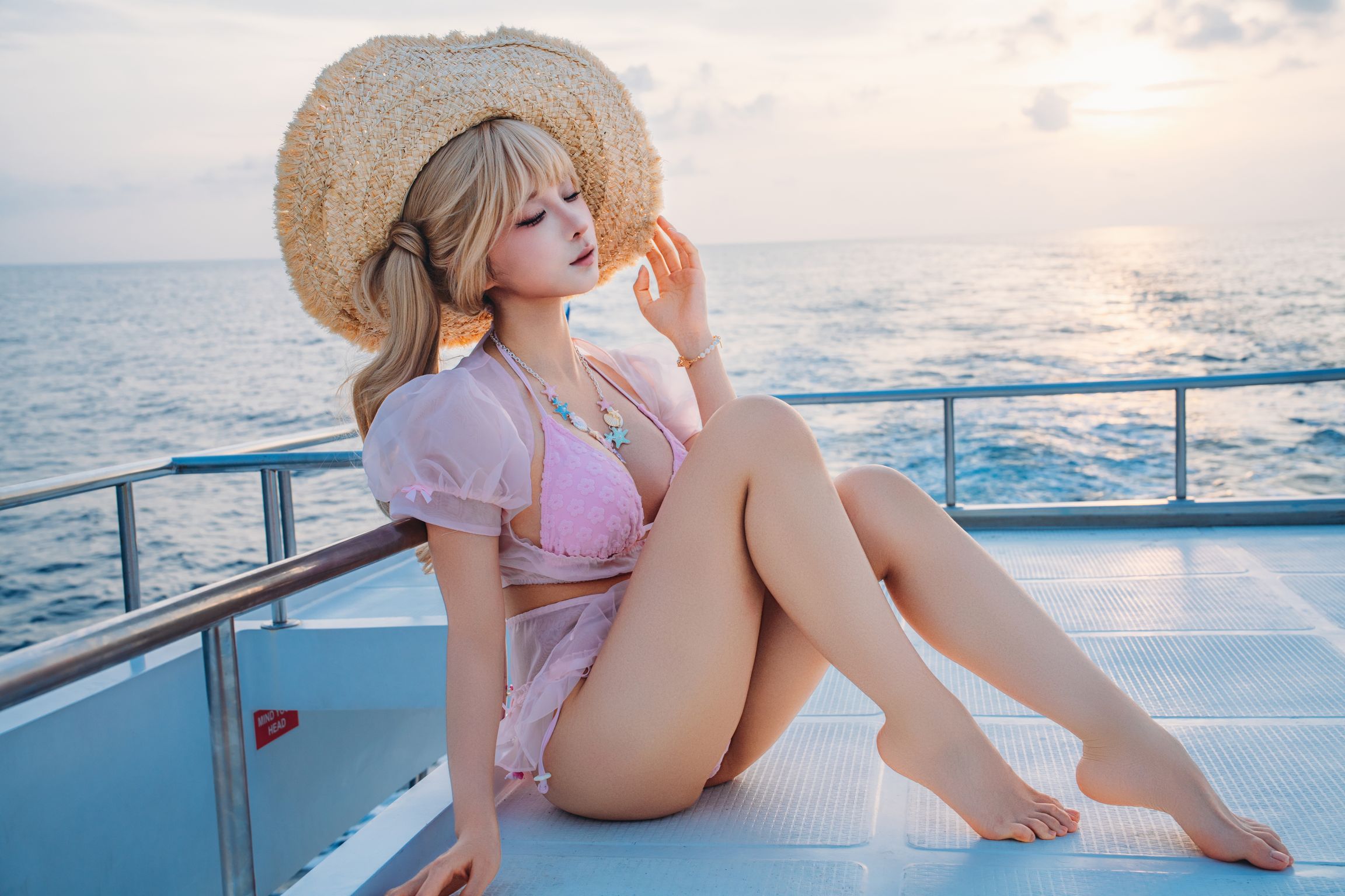 Coser蠢沫沫 chunmomo 2025年12月自拍 200 photos - 107