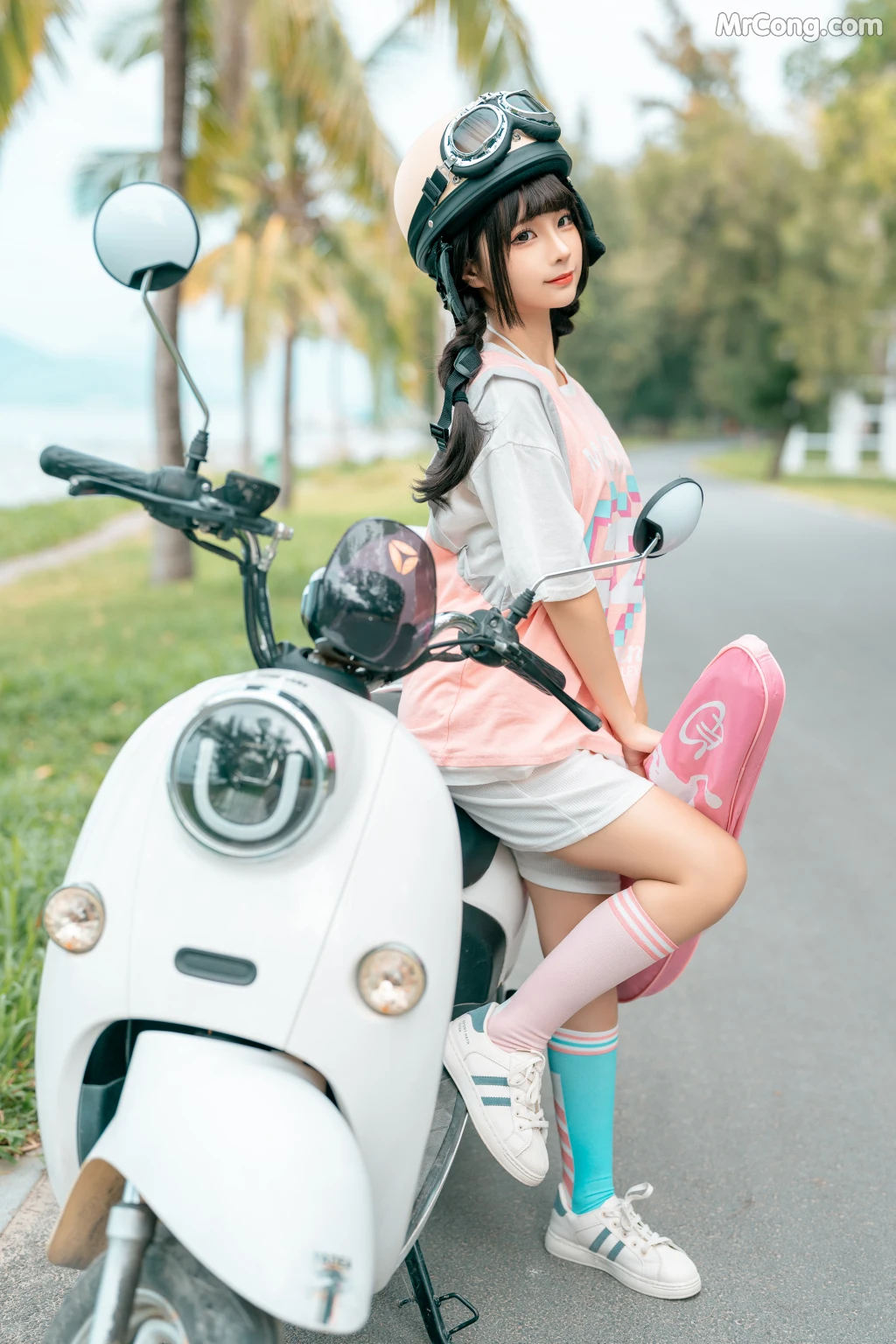 Coser蠢沫沫 chunmomo Electric Car 120 photos - 55