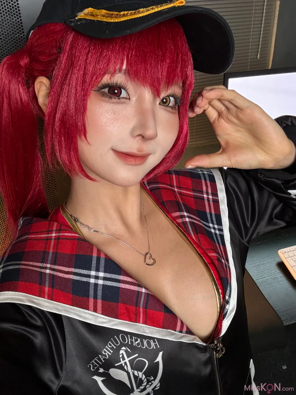 Coser蠢沫沫 chunmomo Hololive 宝钟玛琳 船长 238 photos - 235