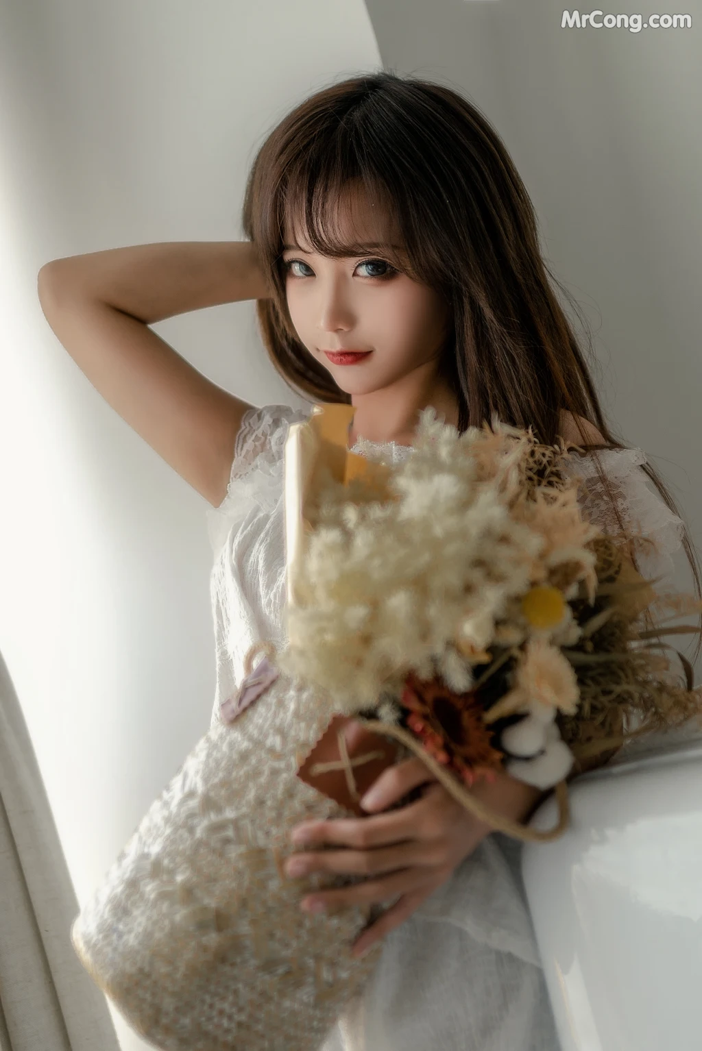 Coser蠢沫沫 chunmomo Vol102 白睡衣 29 photos - 2
