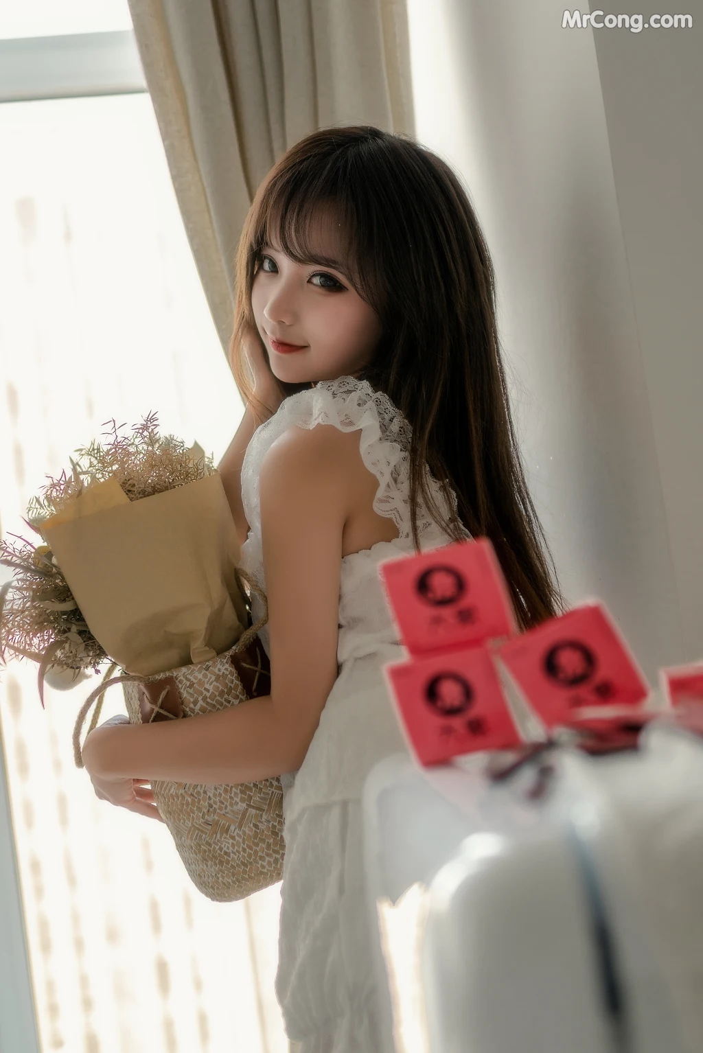 Coser蠢沫沫 chunmomo Vol102 白睡衣 29 photos - 29