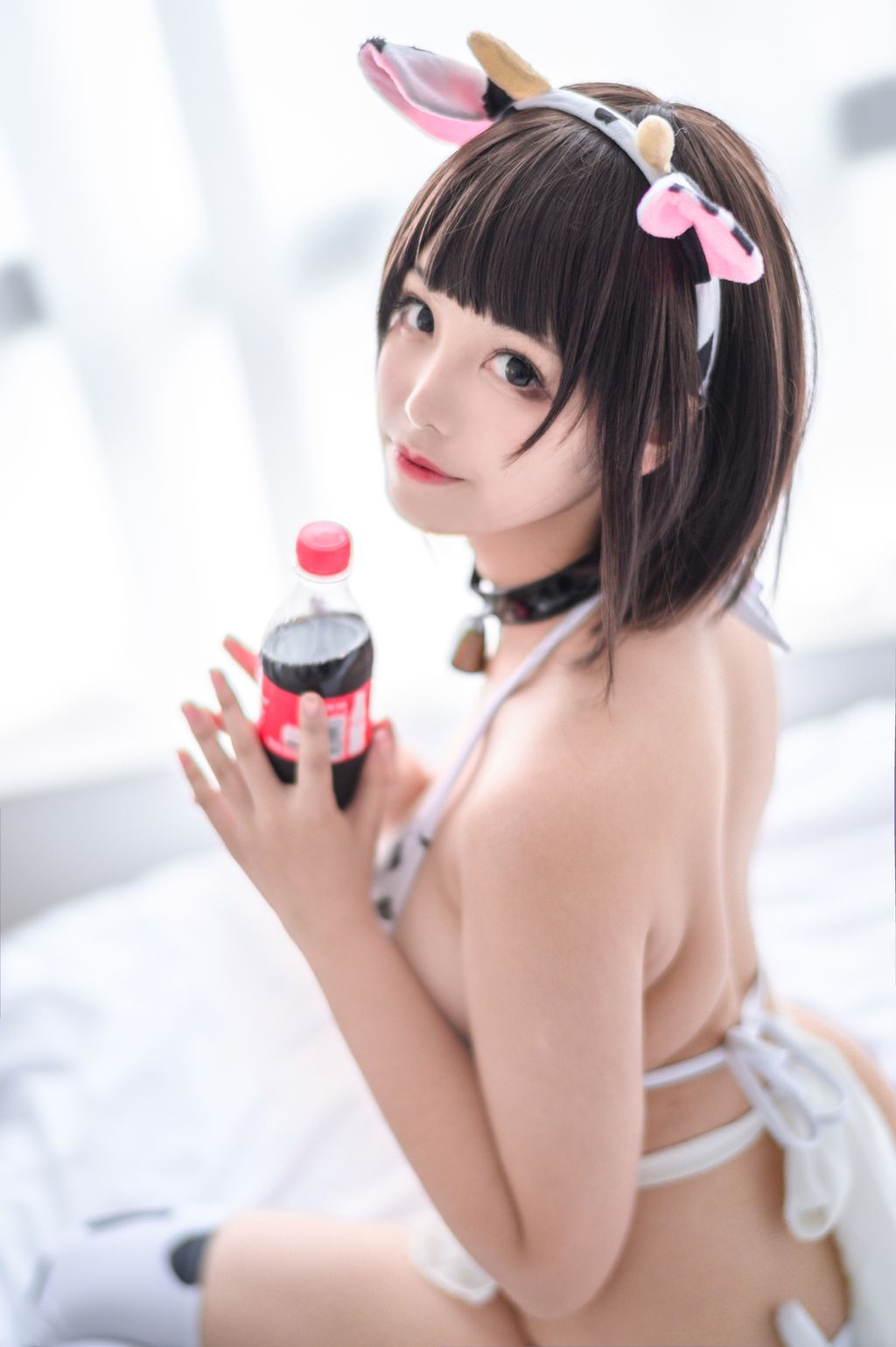 Coser  蜜汁 猫 裘 Vol024 32 photos - 32