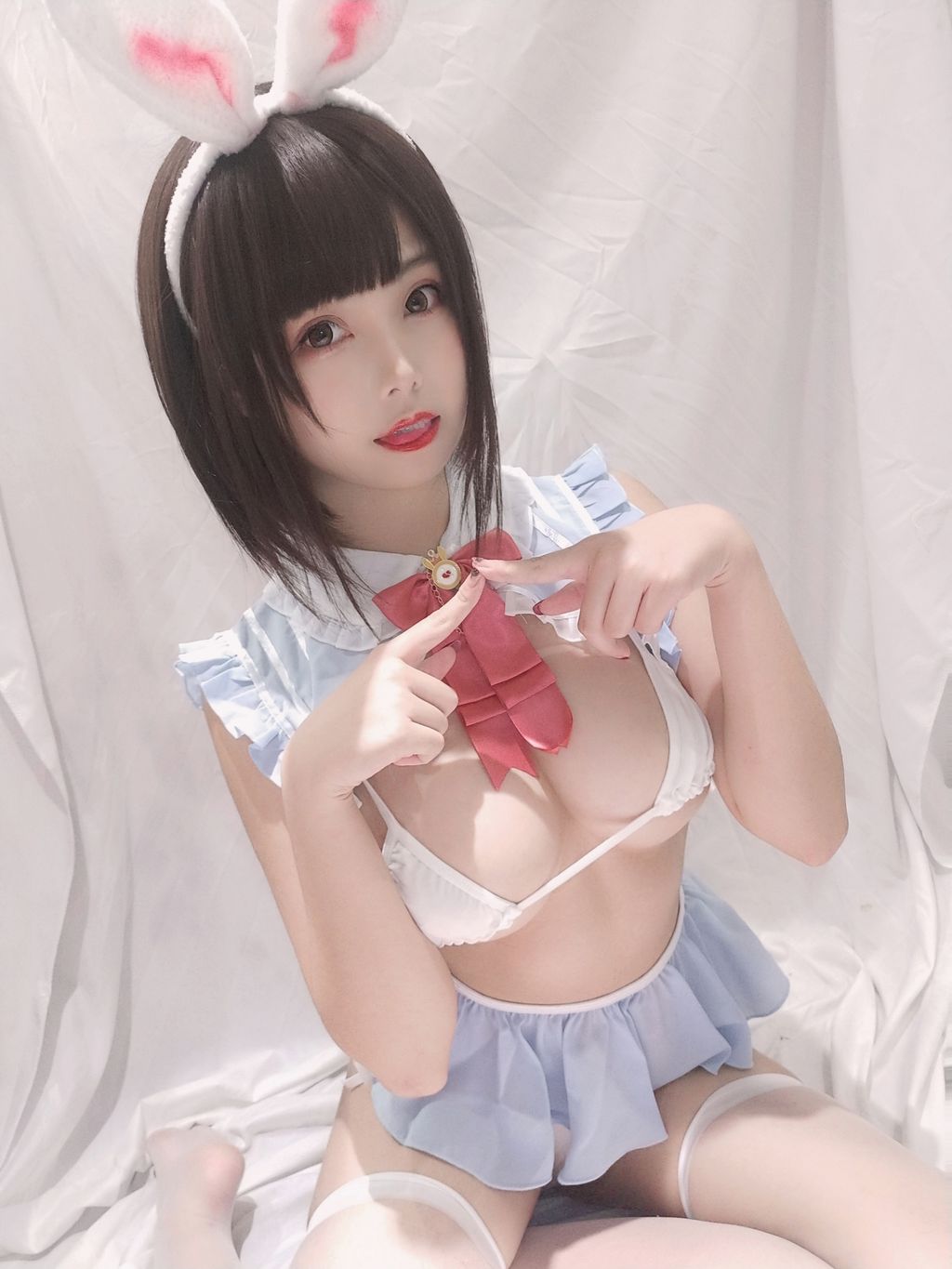 Coser  蜜汁 猫 裘 Vol035 30 photos  3 videos - 9