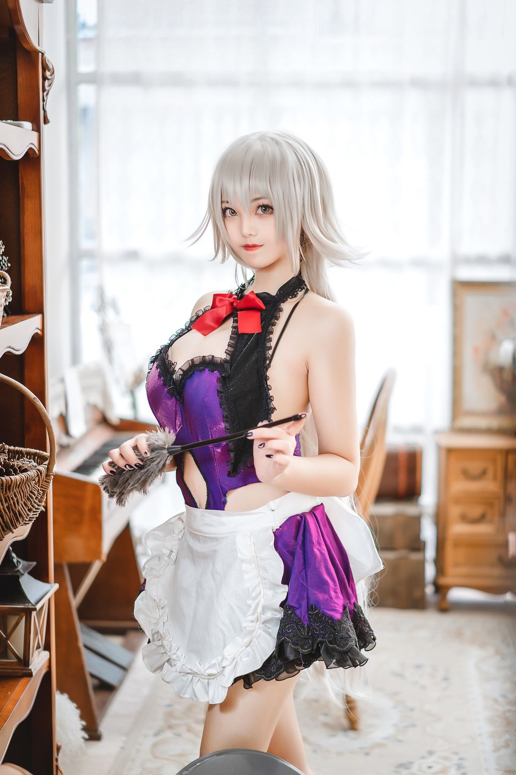 Coser  蜜汁 猫 裘 Vol046 贞德 女仆 40 photos