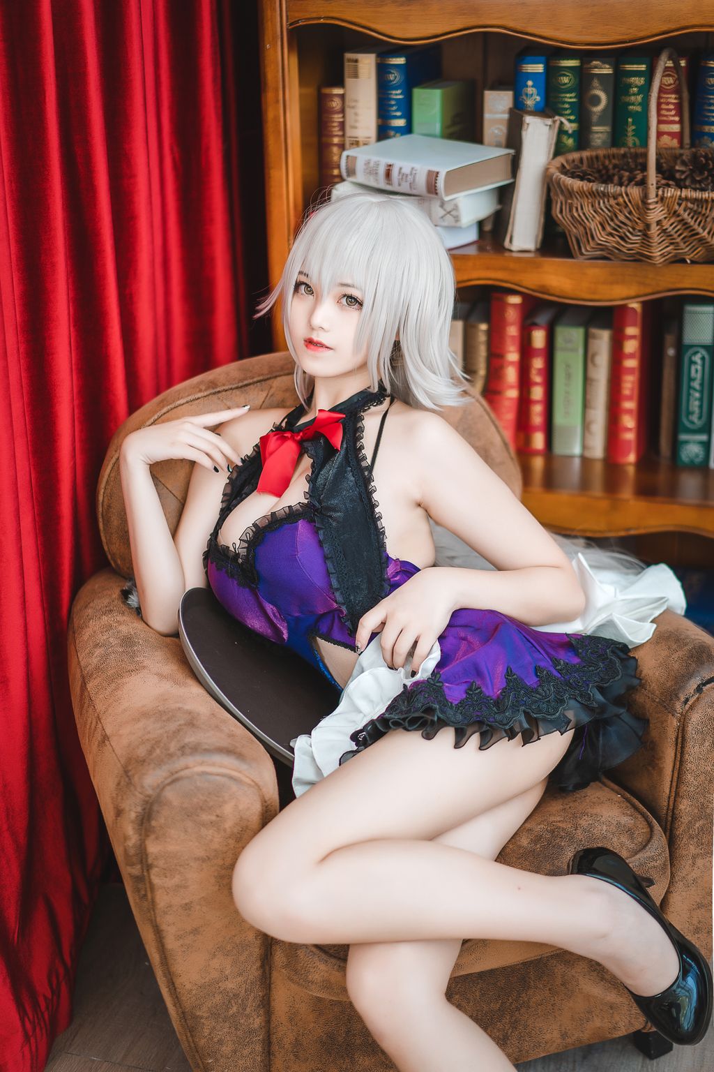 Coser  蜜汁 猫 裘 Vol046 贞德 女仆 40 photos - 6