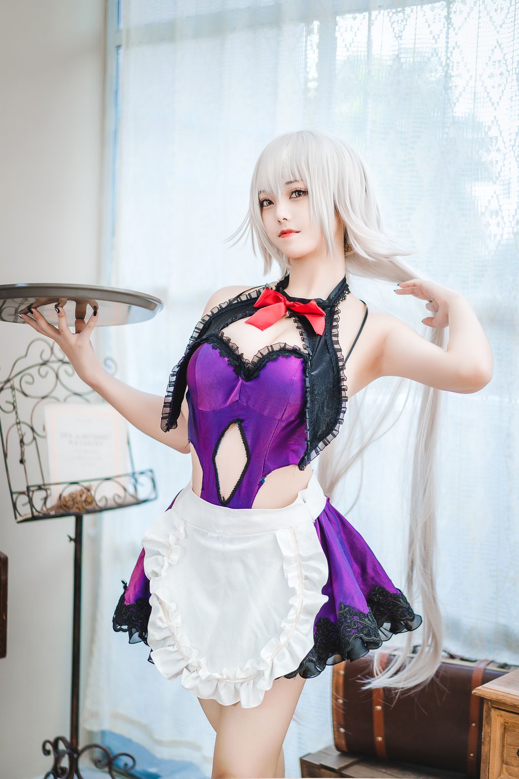Coser  蜜汁 猫 裘 Vol046 贞德 女仆 40 photos - 17