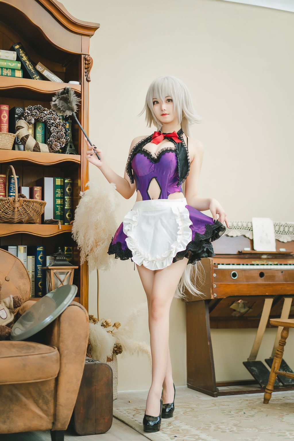 Coser  蜜汁 猫 裘 Vol046 贞德 女仆 40 photos - 23