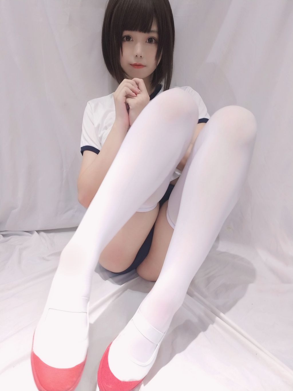 Coser  蜜汁 猫 裘 Vol052 JK 体操服 31 photos - 10