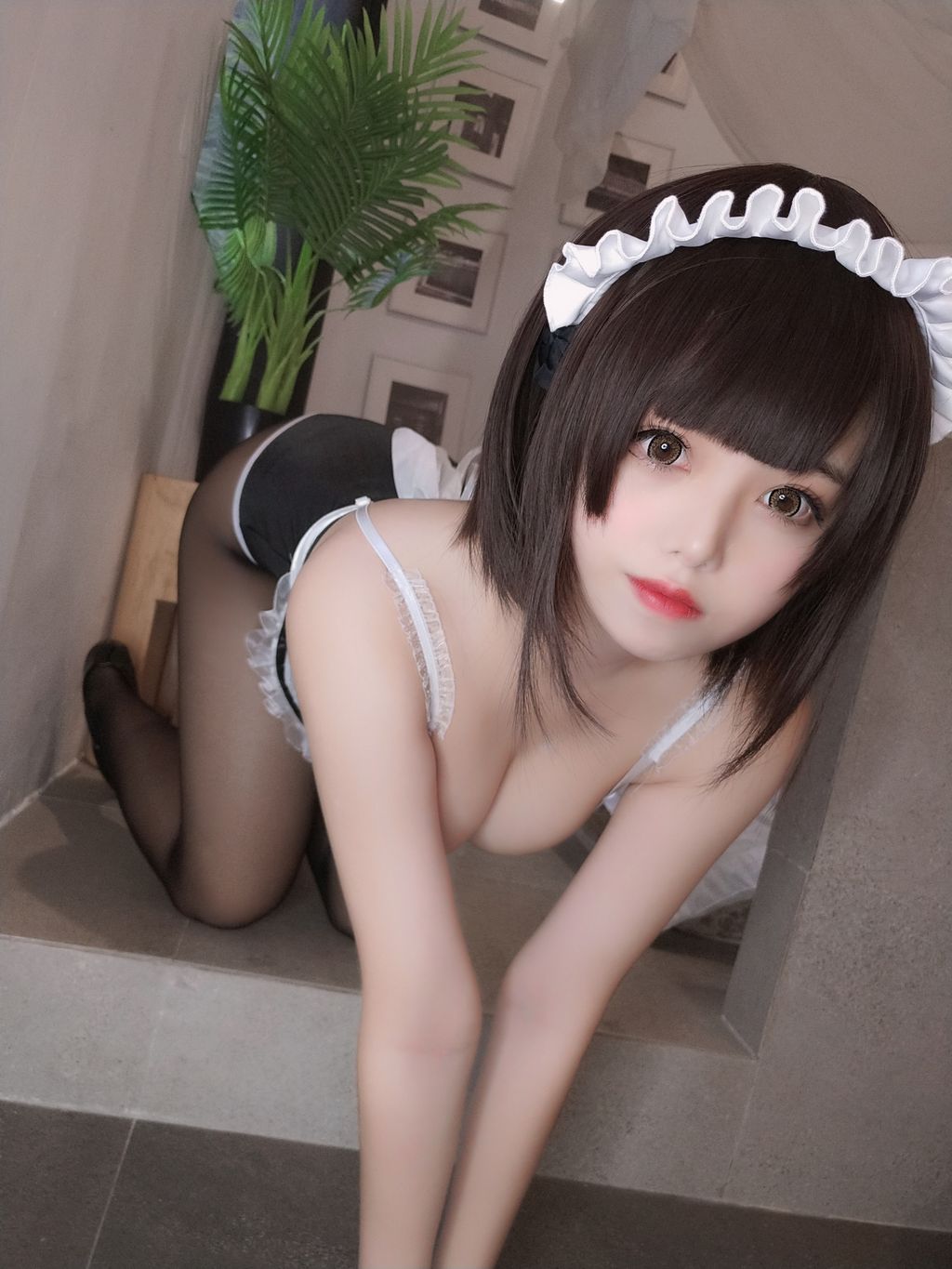 Coser  蜜汁 猫 裘 Vol055 女仆 42 photos - 4