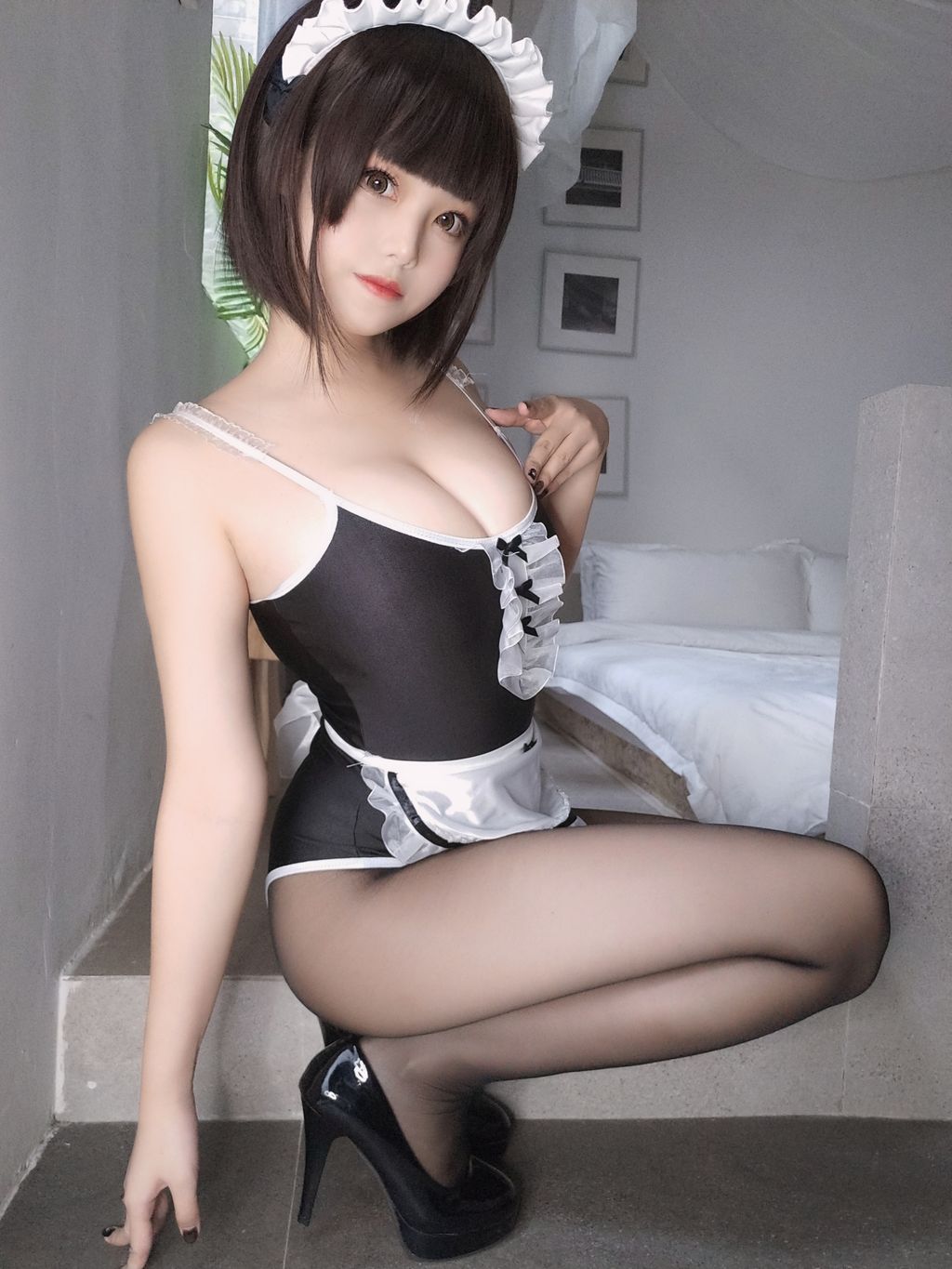 Coser  蜜汁 猫 裘 Vol055 女仆 42 photos - 13