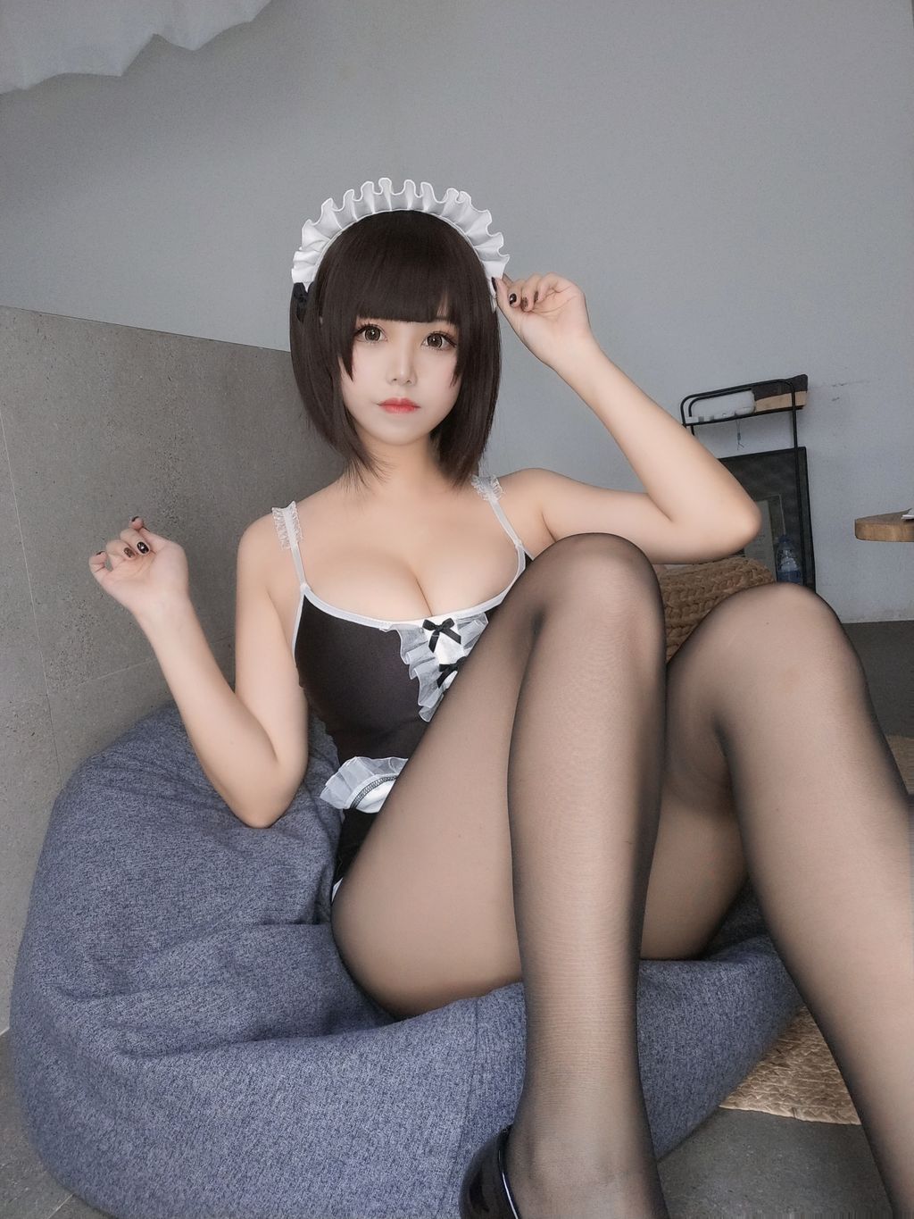 Coser  蜜汁 猫 裘 Vol055 女仆 42 photos - 33