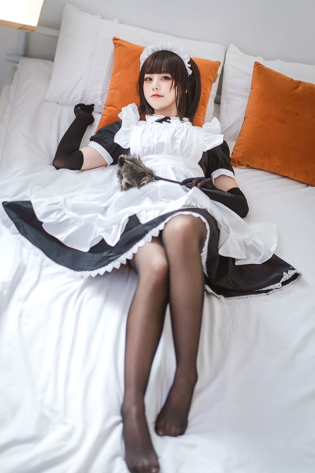 Coser  蜜汁 猫 裘 Vol059 民宿 女仆 50 photos - 10